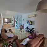 Salt Centre Apartment *