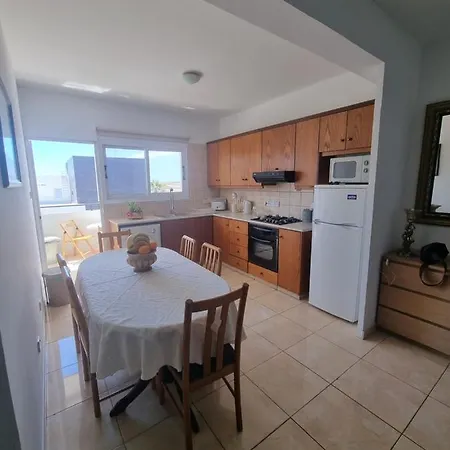 Salt Centre Apartment