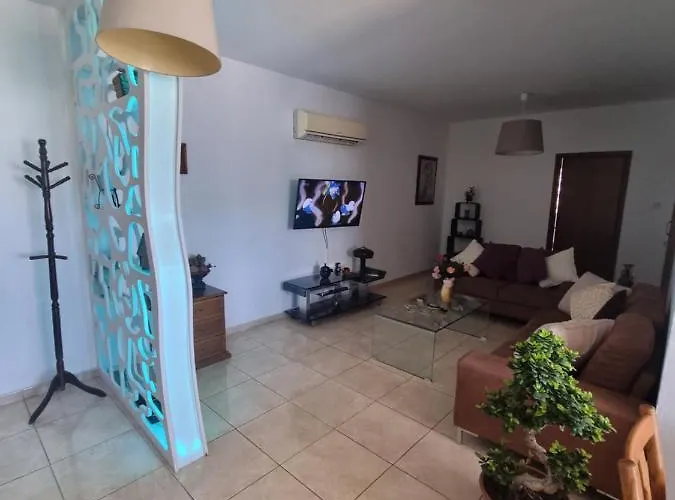 Salt Centre * Ларнака