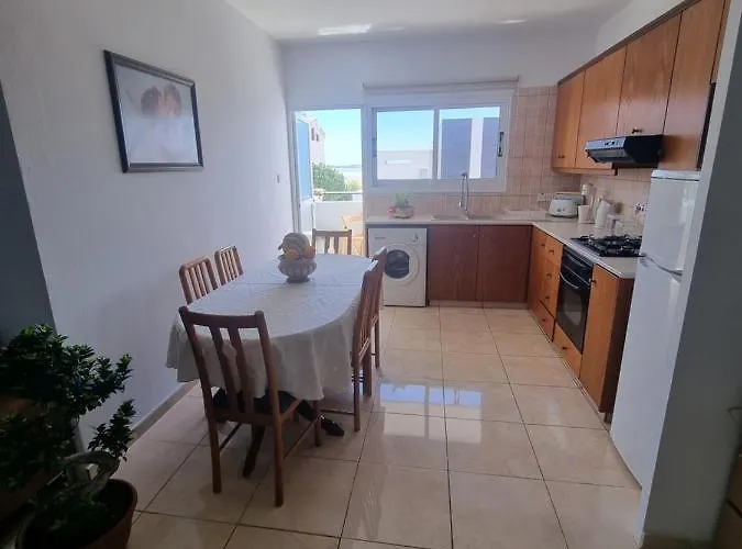 Salt Centre * Larnaka