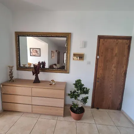 Salt Centre Apartment Larnaka